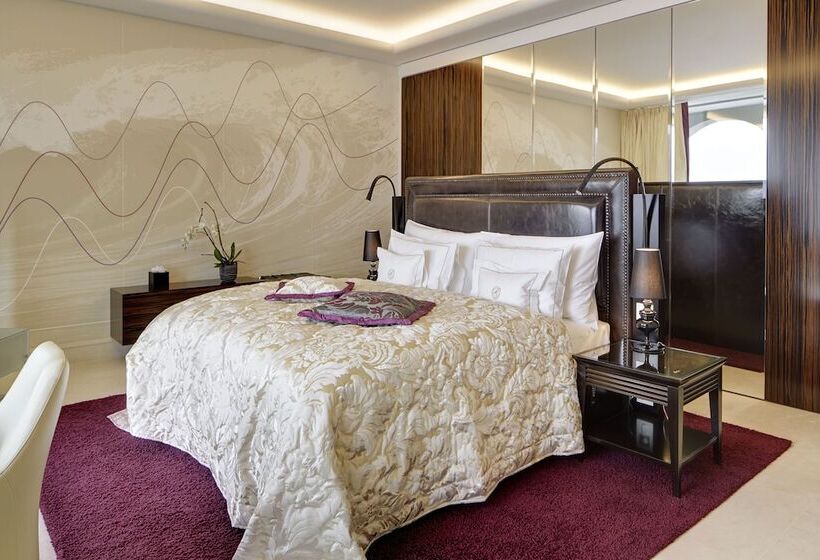 اتاق استاندارد با چشم‌انداز دریاچه, Park Hotel Vitznau