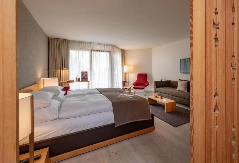 اتاق سوپریور با بالکن, Schweizerhof Lenzerheide