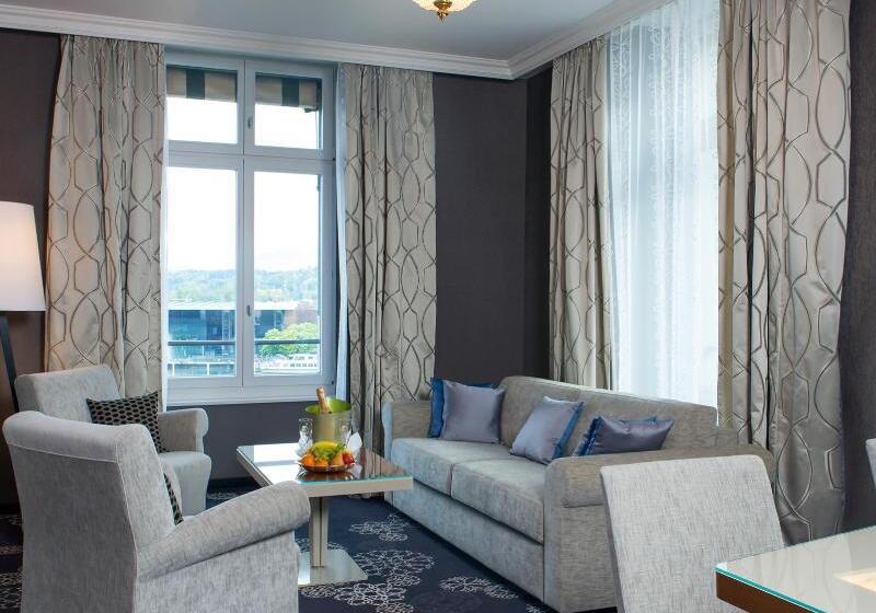 سوییت لوکس, Schweizerhof Luzern