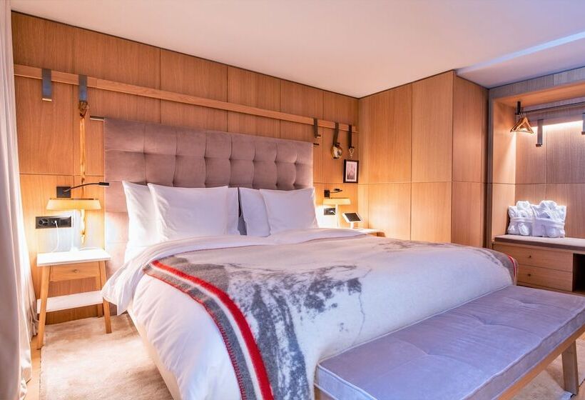 سوییت خانوادگی, Schweizerhof Zermatt   A Small Luxury