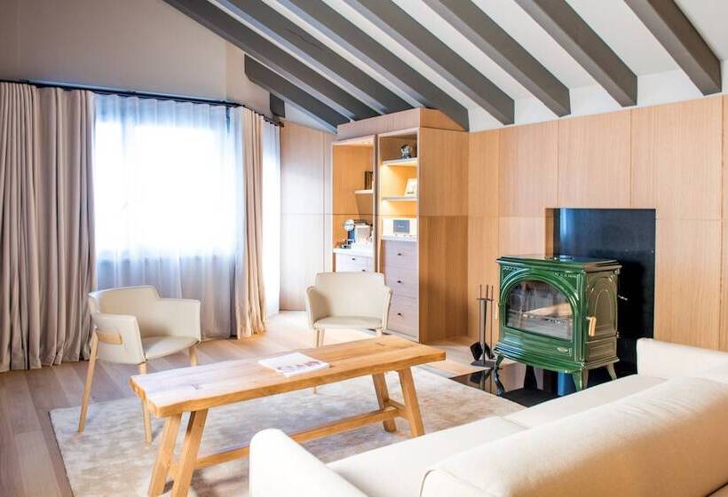 سوییت, Schweizerhof Zermatt   A Small Luxury