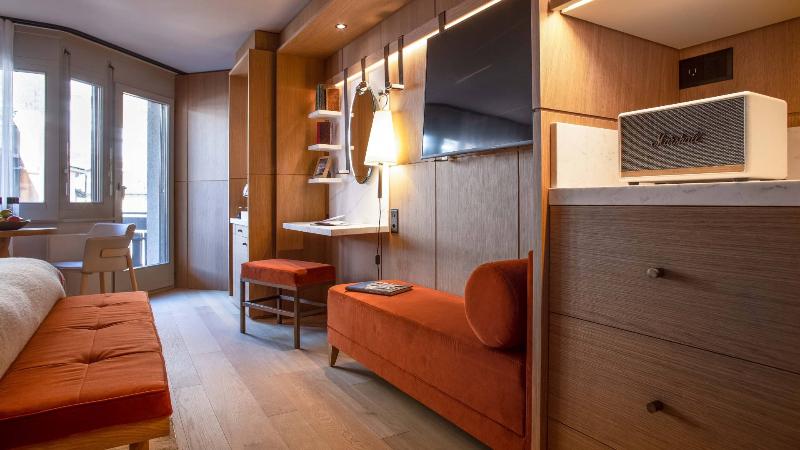 اتاق استاندارد, Schweizerhof Zermatt   A Small Luxury