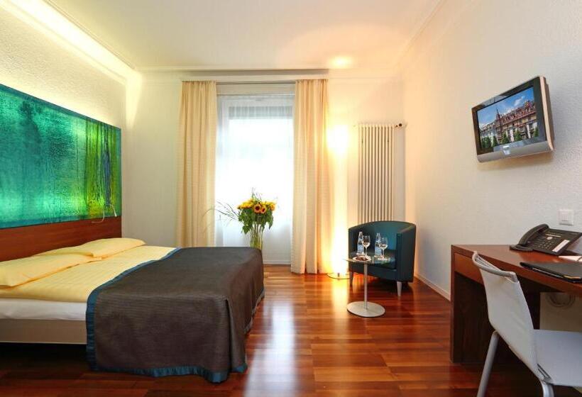 Chambre Confort, Waldstaetterhof Swiss Quality