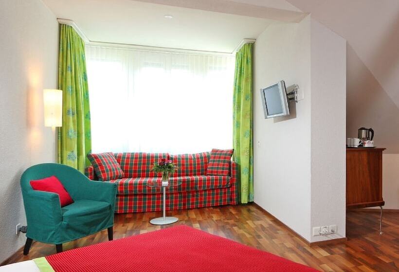 سوییت جونیور, Waldstätterhof Swiss Quality