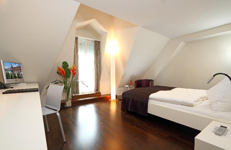 اتاق راحتی یک تخته, Waldstätterhof Swiss Quality