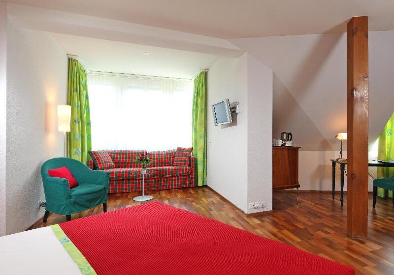 سوییت جونیور, Waldstätterhof Swiss Quality