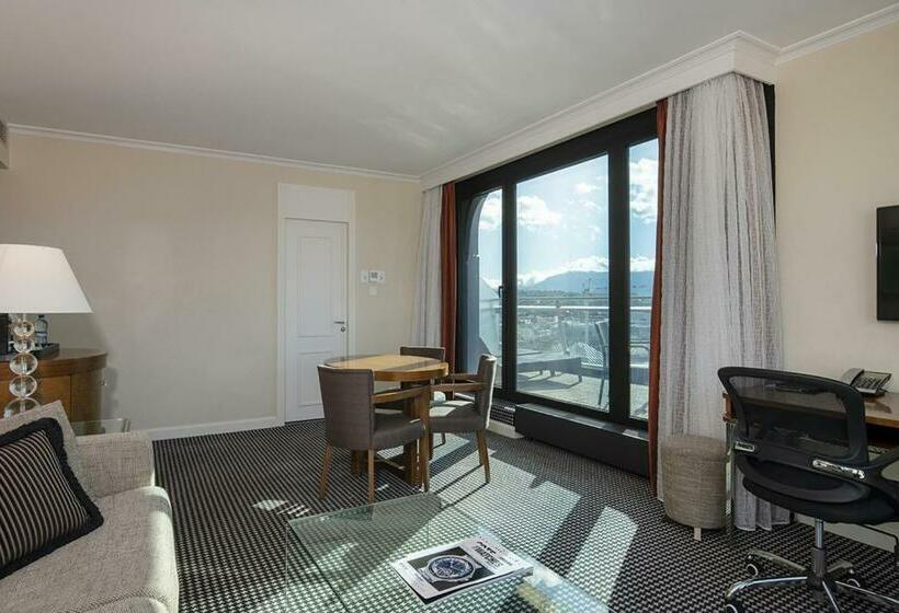 Penthouse Suite, Warwick Geneva