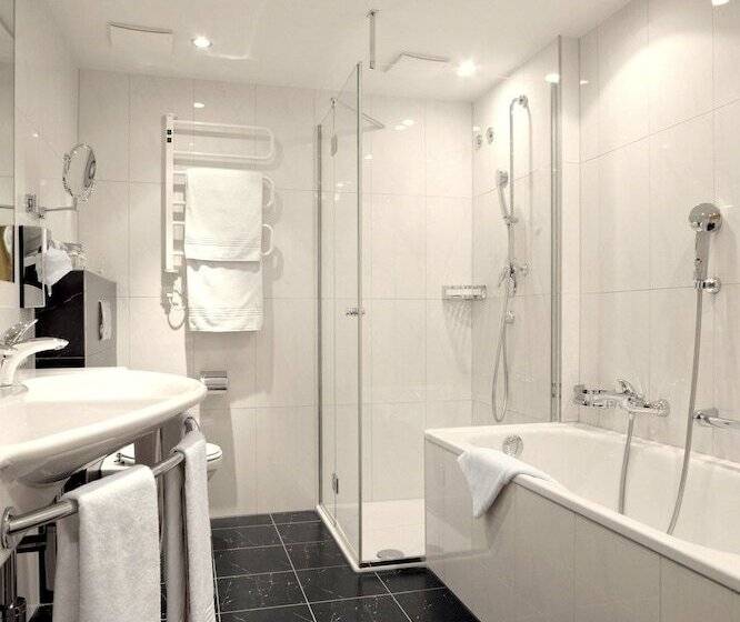 سوییت جونیور, Romantik Hotel Wilden Mann Luzern