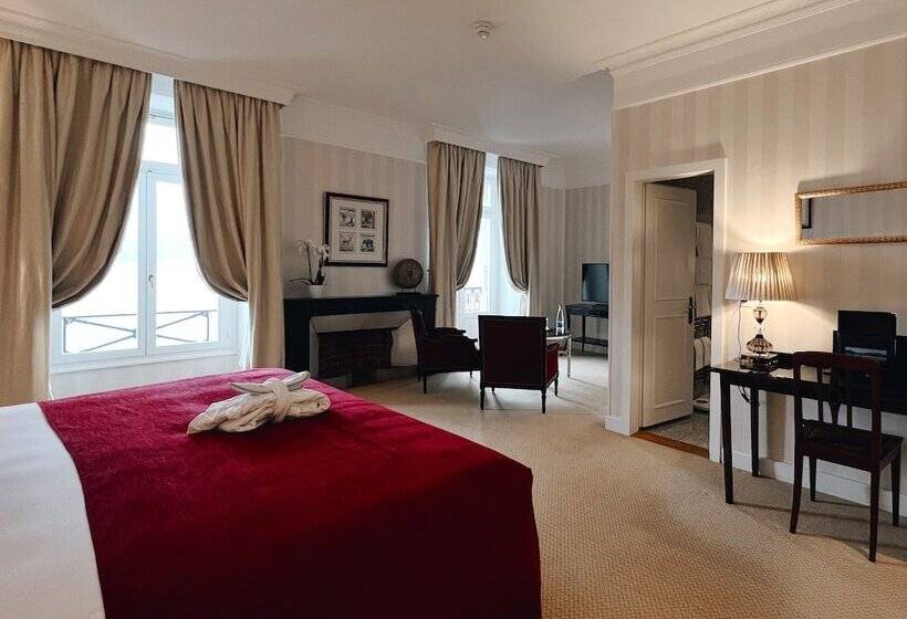 Номер Deluxe Вид на Озеро, Hôtel Des Trois Couronnes & Spa   The Leading Hotels Of The World