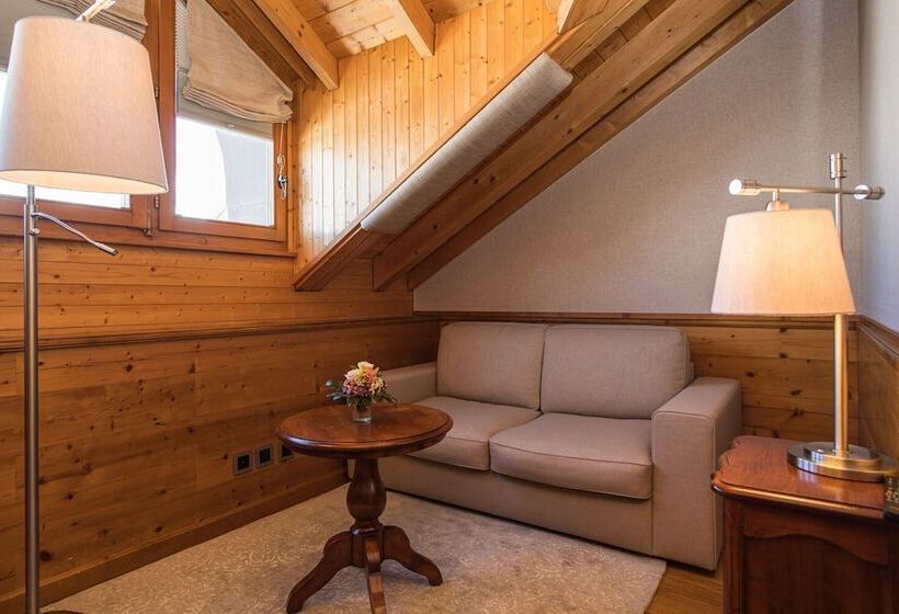 Junior Suite, Riffelalp Resort 2222m   Ski In & Ski Out