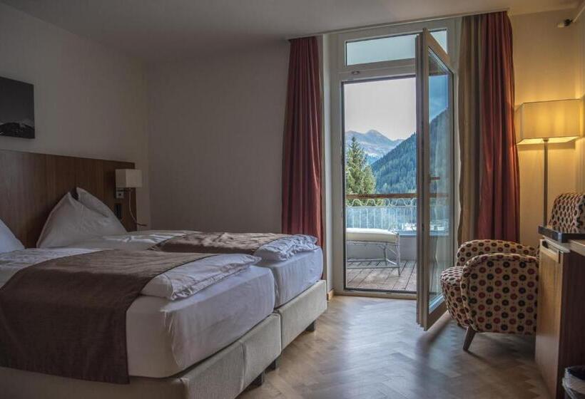 Номер Deluxe Одноместный, Waldhotel & Spa Davos   For Body & Soul