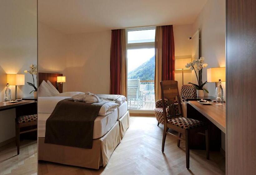 Номер Deluxe Одноместный, Waldhotel & Spa Davos   For Body & Soul