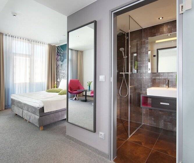 Premium Room, Berlin, Berlin, A Member Of Radisson Individuals