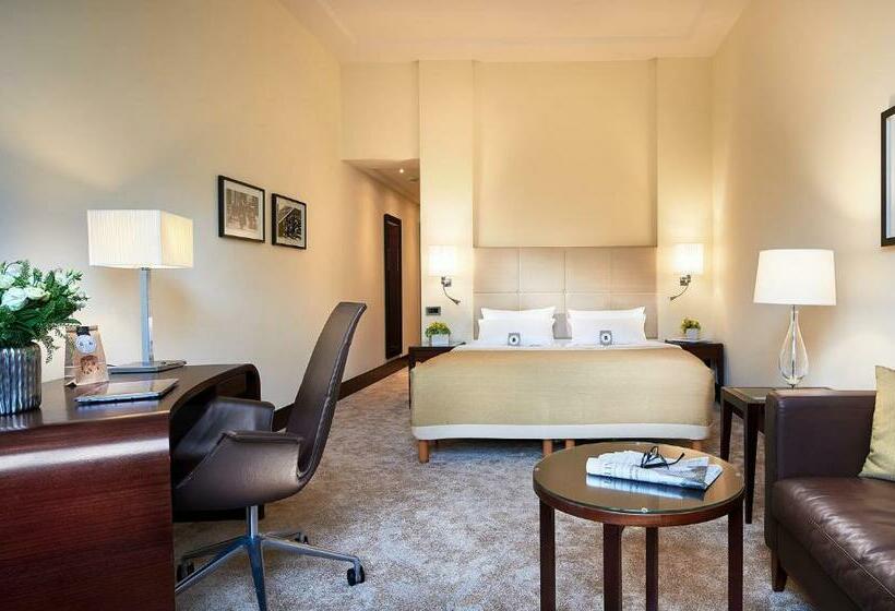 Chambre Executive, Bristol Berlin