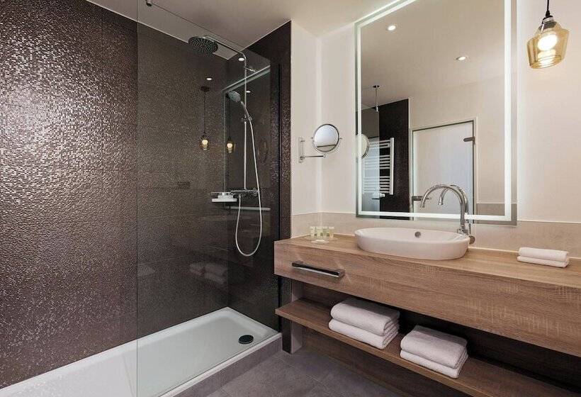 سوییت, Courtyard By Marriott Hamburg Airport