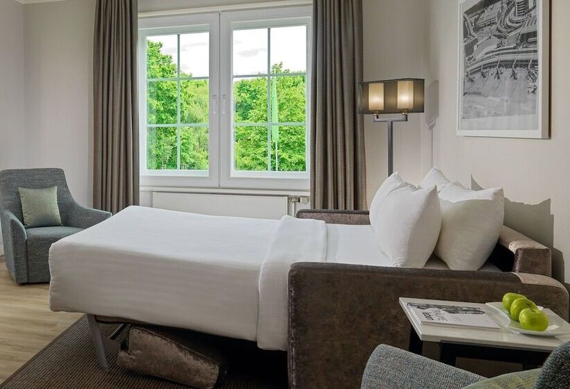 سوییت جونیور, Courtyard By Marriott Hamburg Airport