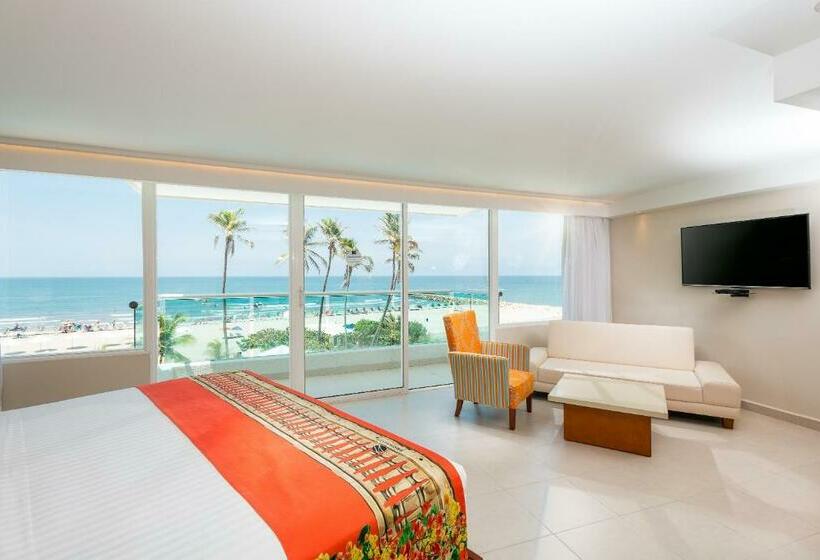 Superior Room, Dann Cartagena