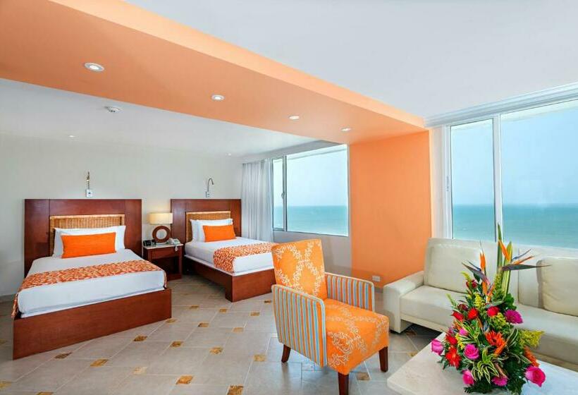 Superior Room, Dann Cartagena