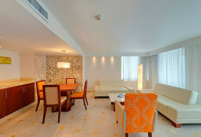 Junior Suite Vista Ciudad, Dann Cartagena