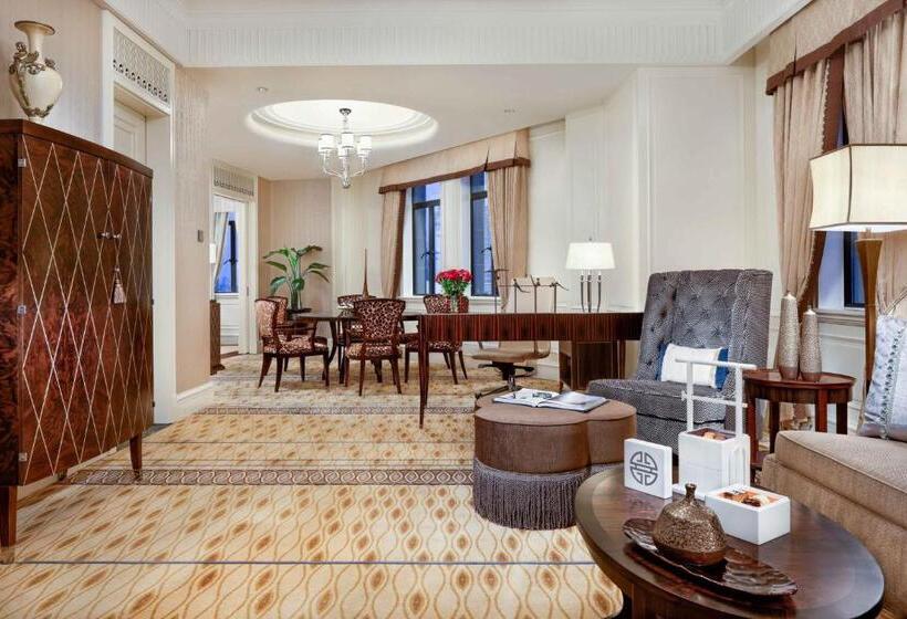 سوئیت با چشم‌انداز رودخانه, Fairmont Peace Hotel On The Bund