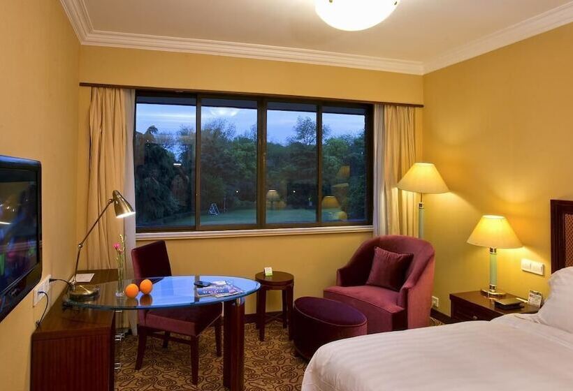 اتاق سوپریور با چشم‌انداز باغ, Cypress Hotel Jin Jiang Shanghai