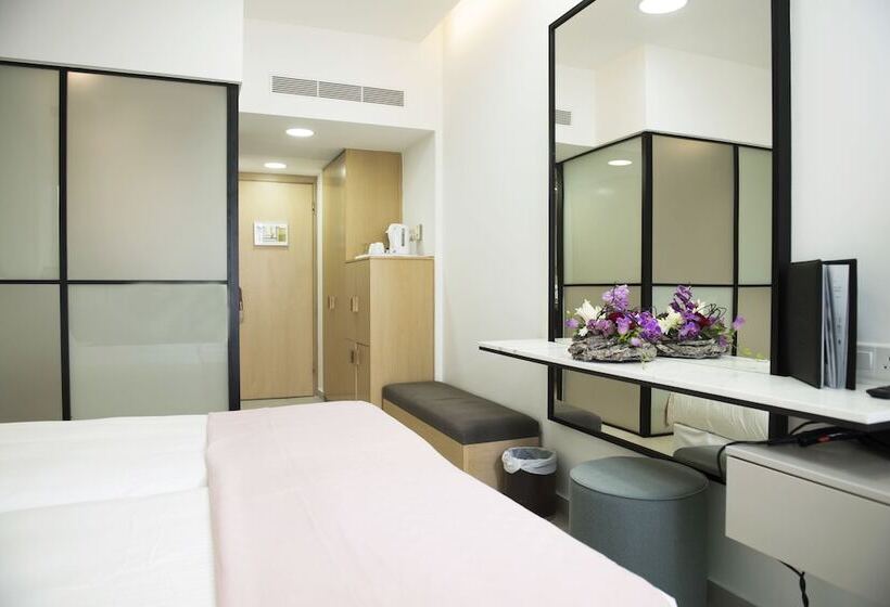 اتاق سوپریور با چشم‌انداز جانبی دریا, Napa Mermaid Hotel & Suites