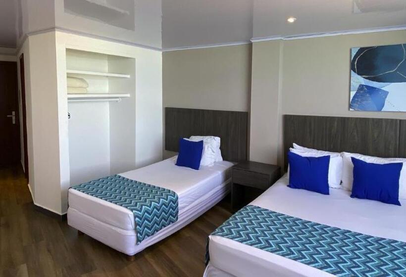 Standard Quadruple Room, On Vacation Blue Tone