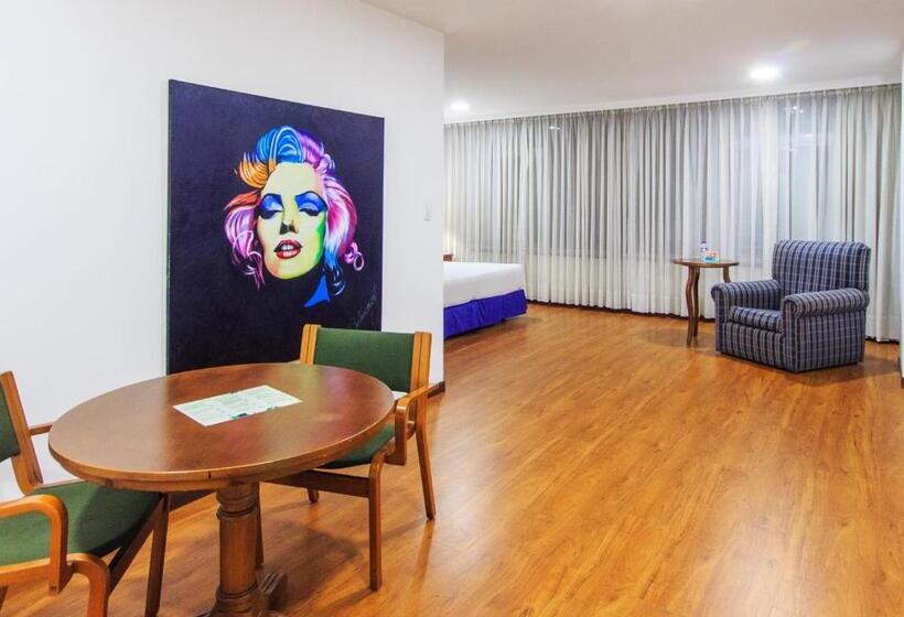 سوییت, Pop Art Hotel Las Colinas Manizales
