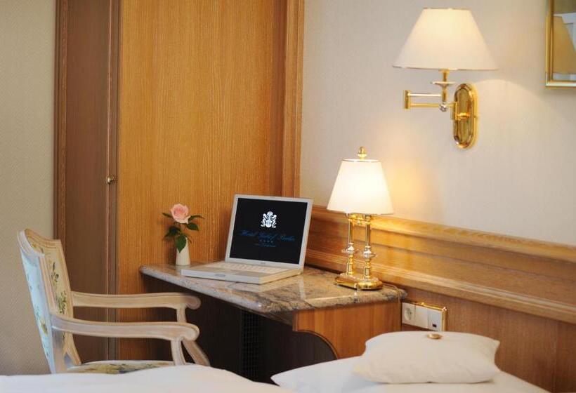اتاق استاندارد با چشم‌انداز دریاچه, Ringhotel Seehof