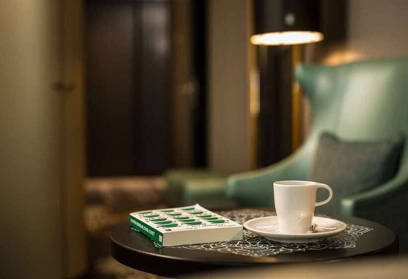 اتاق سوپریور با تخت بزرگ, Reichshof Hotel Hamburg