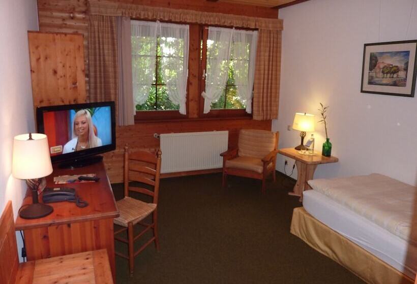 Standard Room, Akzent Hotel Zur Wasserburg   Hotel Garni Bed & Breakfast