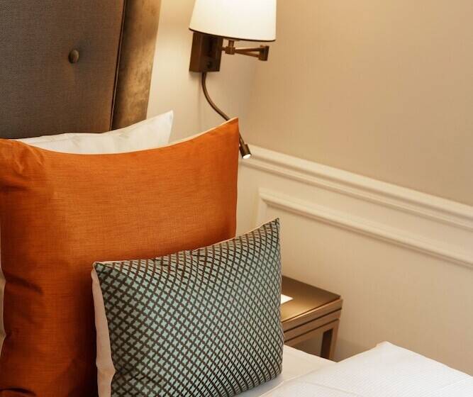 اتاق کلاسیک یک تخته, Althoff Hotel Fürstenhof