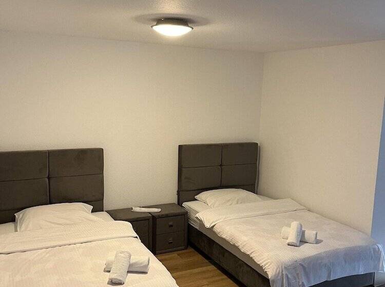 سوییت لوکس, Bayrischer Hof
