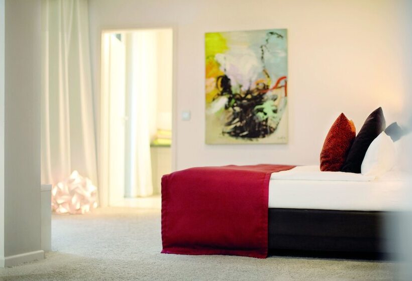 سوئیت پریمیوم, City Hotel Bosse