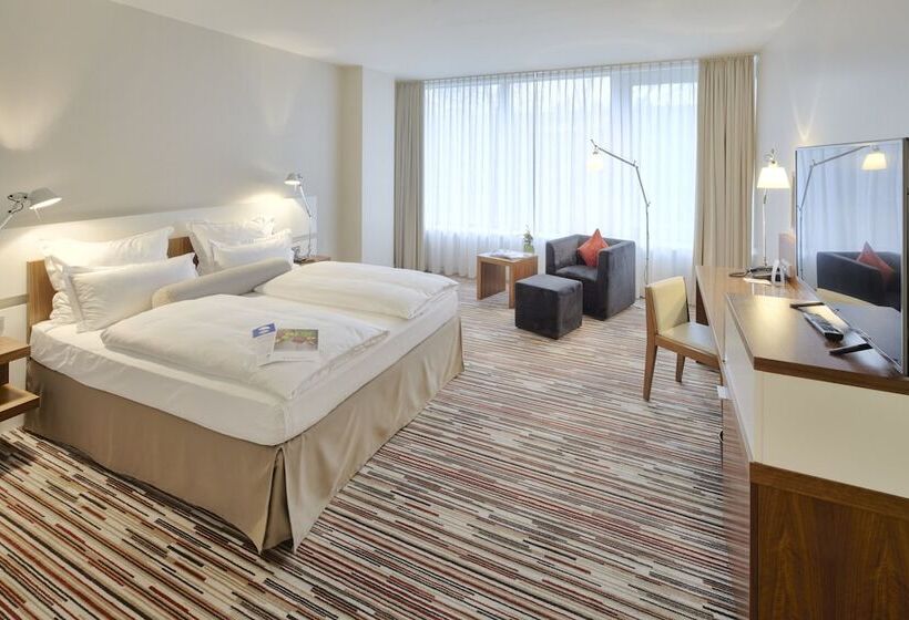 Junior Suite, Clayton Hotel Düsseldorf City Centre