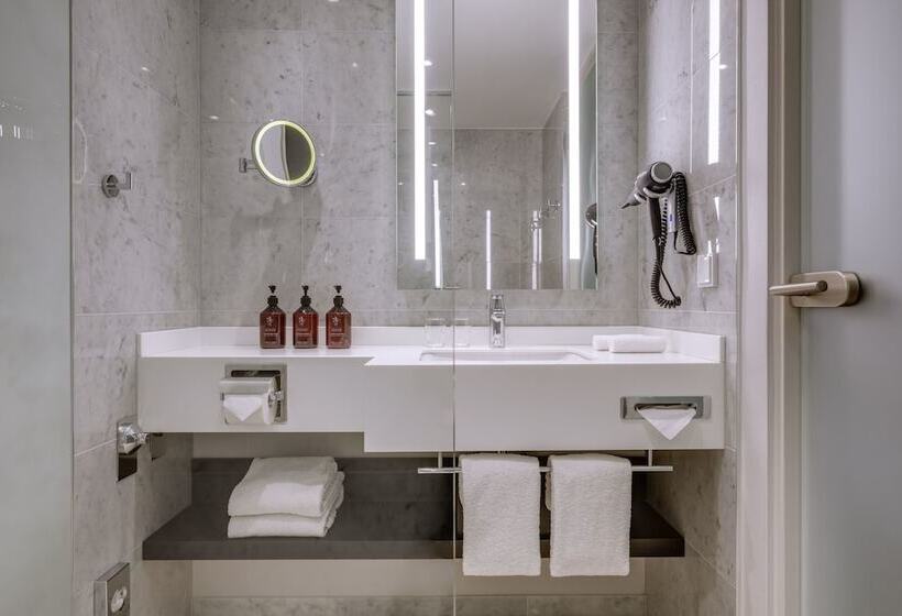 Suite Executiva, Clayton Hotel Düsseldorf City Centre