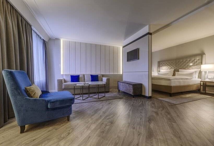 Executive Suite, Clayton  Düsseldorf City Centre