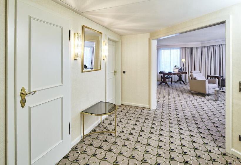 Suite, Clayton Hotel Düsseldorf City Centre