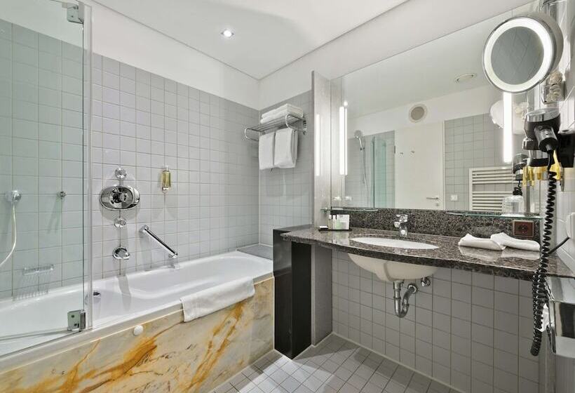 标准间带双人床, Doubletree By Hilton Hannover Schweizerhof