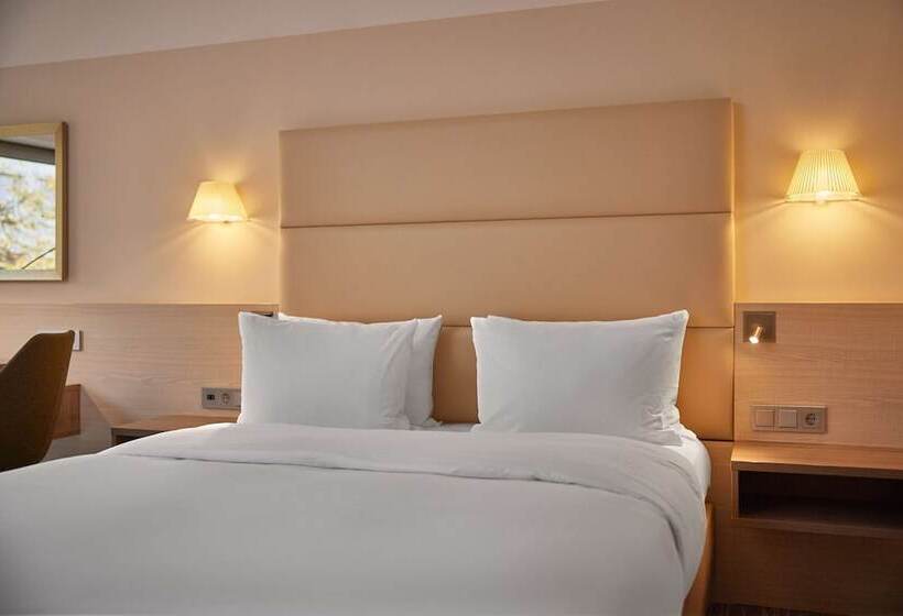 标准间带双人床, Doubletree By Hilton Hannover Schweizerhof
