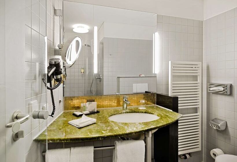 标准间带双人床, Doubletree By Hilton Hannover Schweizerhof