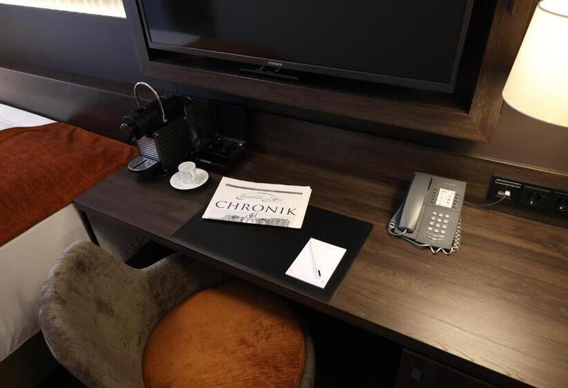 Номер Комфорт Индивидуальный, Essener Hof; Sure Hotel Collection By Best Western