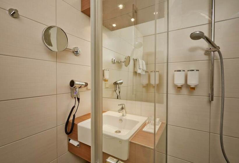 اتاق راحتی, Plaza Inn Goslar