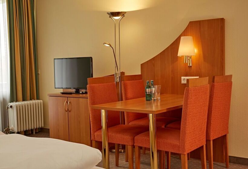 اتاق خانوادگی, H+ Hotel Willingen