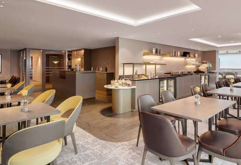 اتاق اجرایی, Hilton Dusseldorf