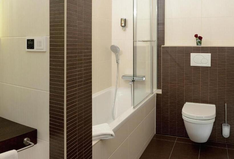 سوییت, Insel Hotel Bonn   Superior