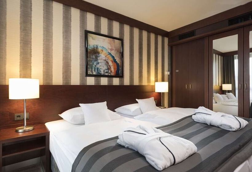 سوییت جونیور, Maritim Hotel Königswinter
