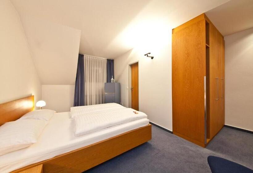 اتاق استاندارد, Select Hotel Silence Garden Köln