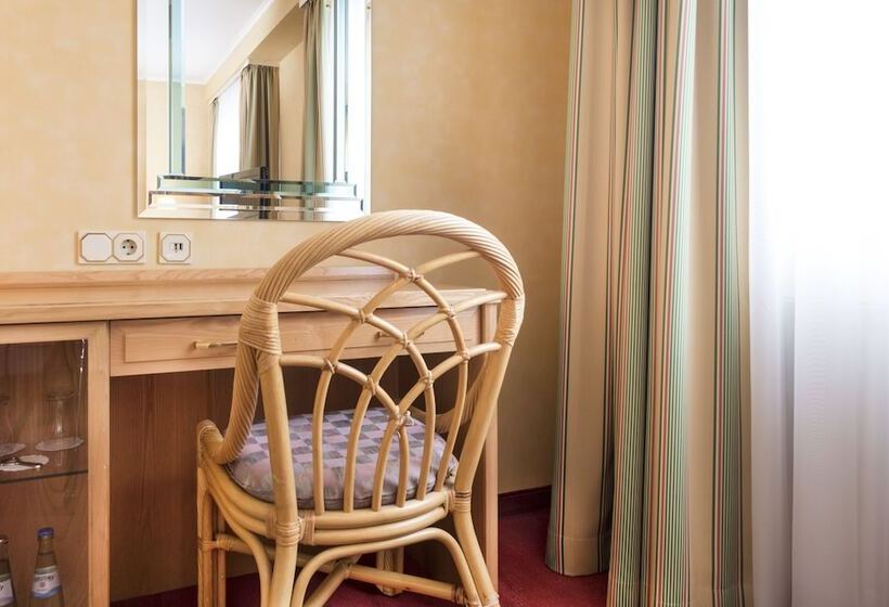 اتاق استاندارد یک نفره, Tryp By Wyndham Köln City Centre