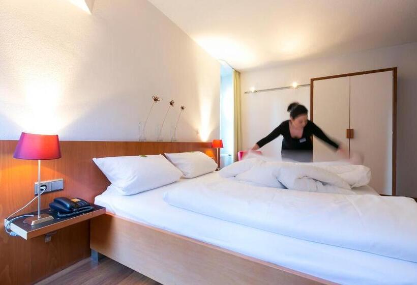 اتاق استاندارد, Wald & Golfhotel Lottental